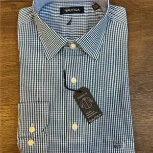 Nautica Men's Blue Checkered Button Up Shirt